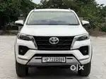Toyota Fortuner 4X4 MT 2.8 Diesel, 2023, Diesel