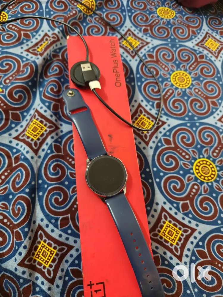 One plus smartwatch in good condition