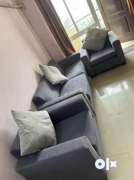 2 year old 5 seater sofa for sale