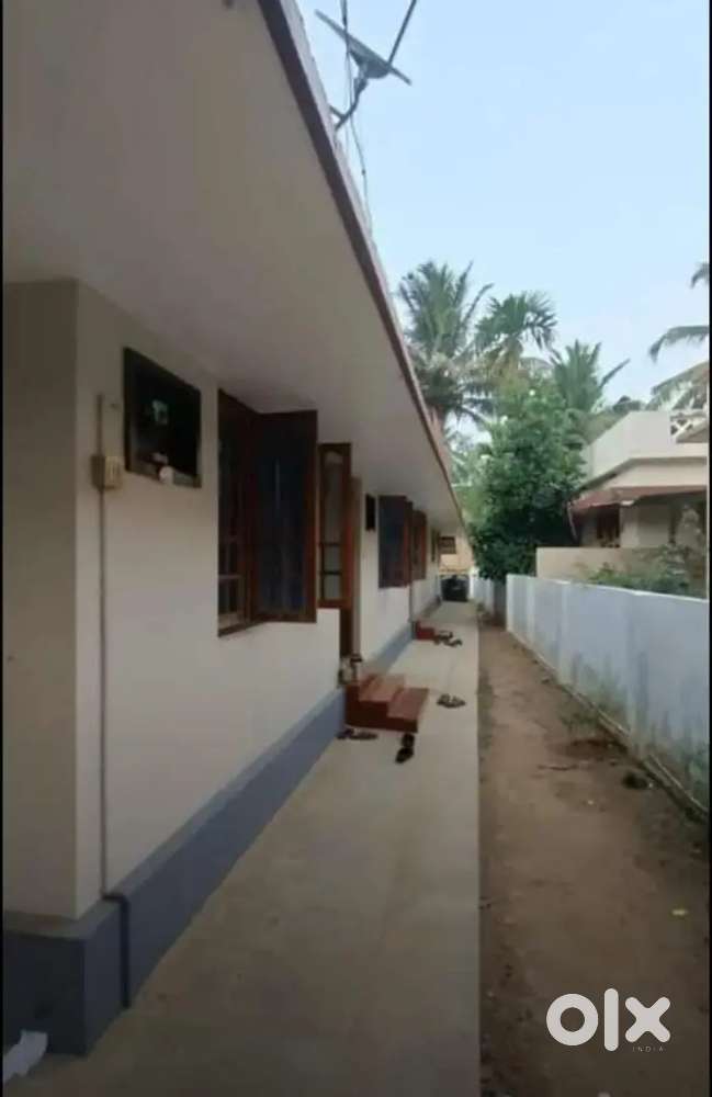 2BHK HOUSE NEAR PUTHUPPAIYARAM SCHOOL