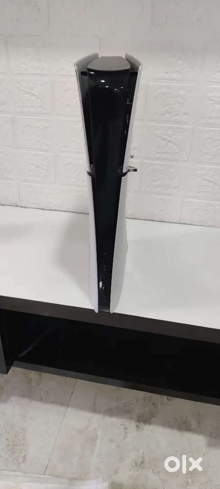 Play station 5 slim body