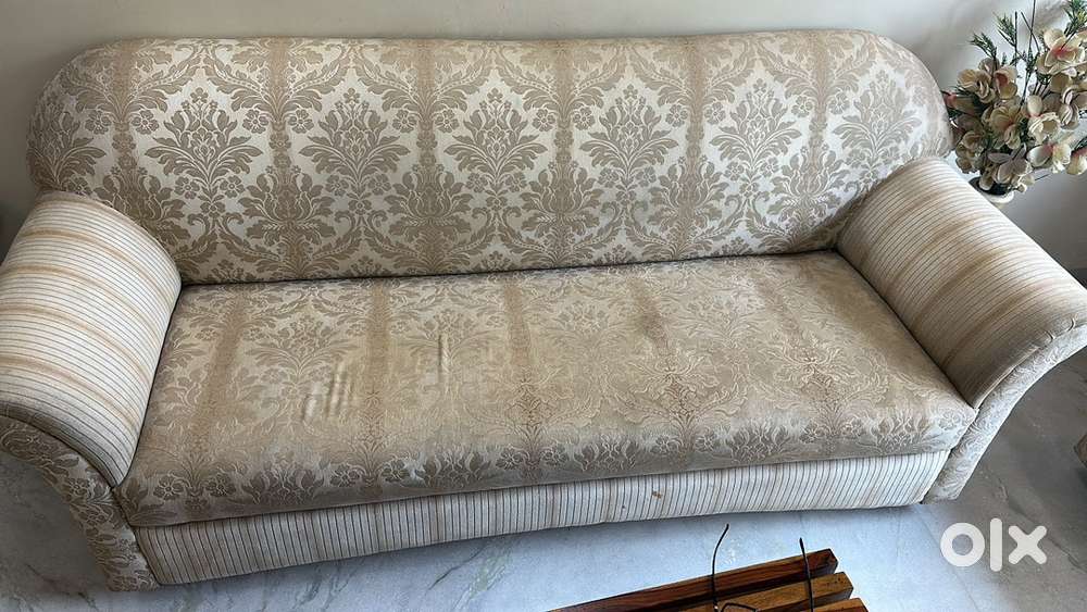 Sofa set 3 sitter 2 nos& 3 seater 2 nos