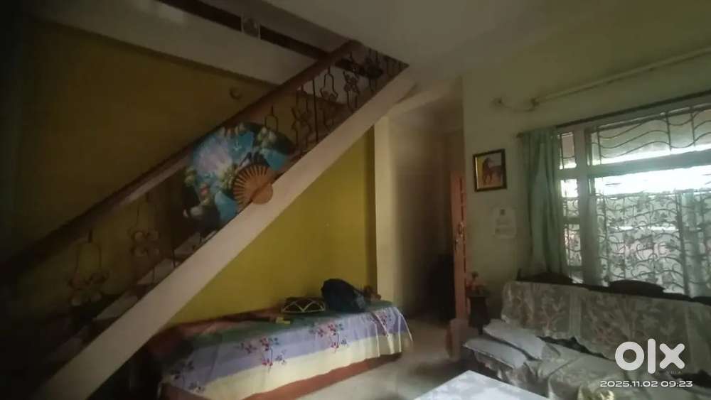 Duplex near Kahilipara main road