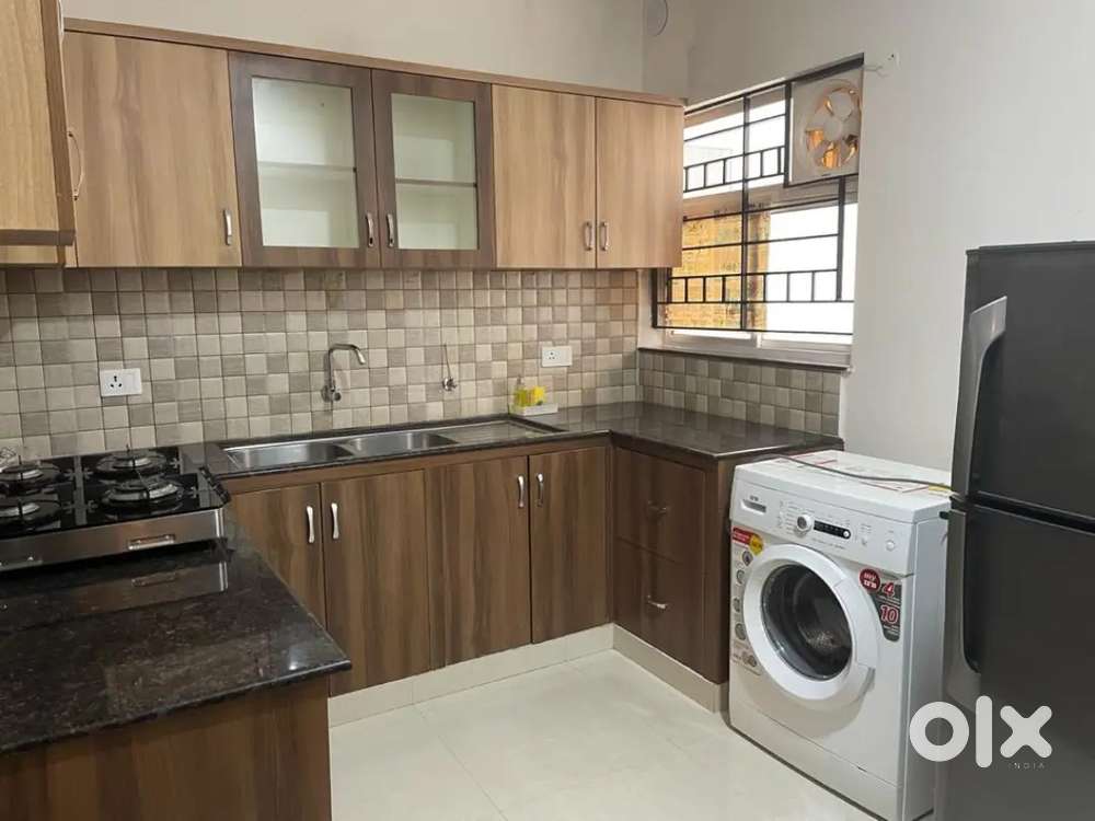 2BHK FULLY FURNISHED FLAT FOR RENT AT PATTOM,MEDICAL COLLEGE,KIMS.