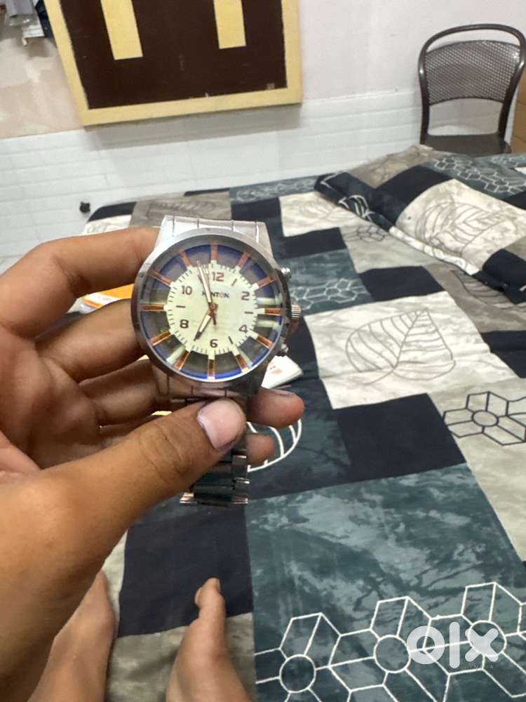 This watch is very premium