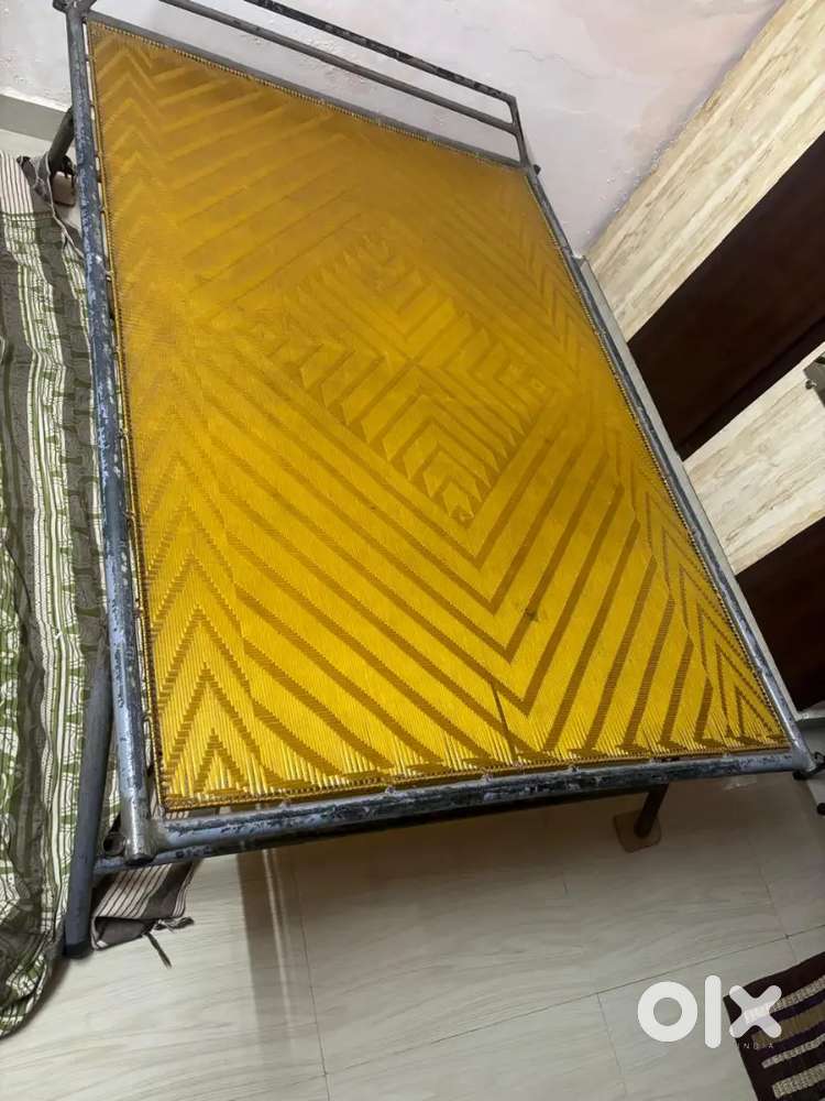 Iron cot heavy pipe