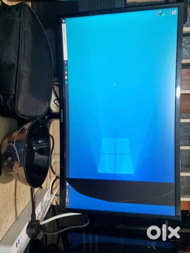 Samsung 24 inch Curved Monitor