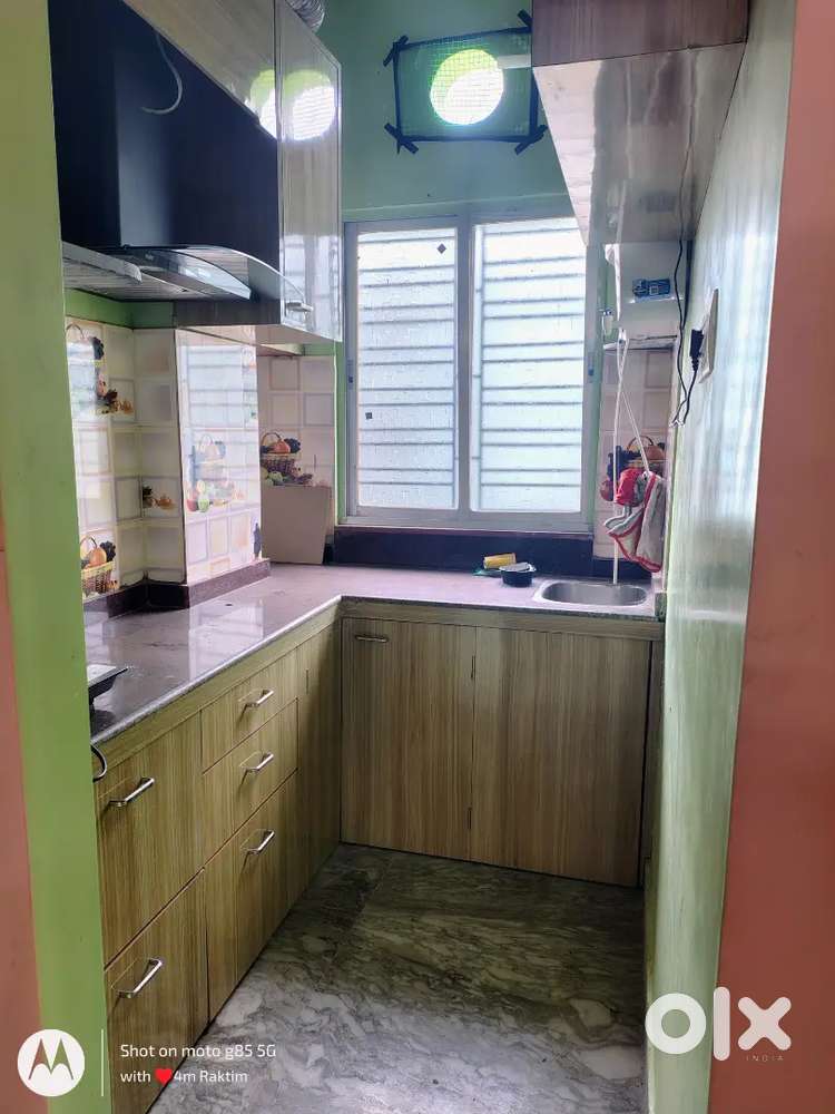 Dumdum metro flat for sale