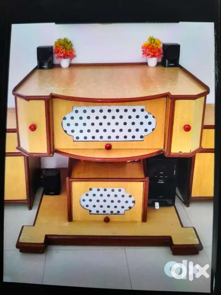 TV trolley cum Storage unit