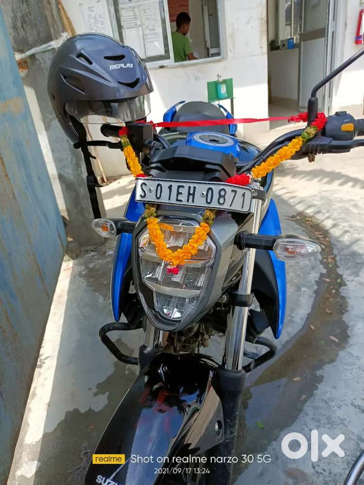 Suzuki Gixxer on sale