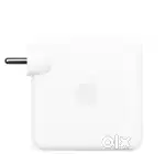 Apple type c output, 96 watt charger with Universal Compatibility
