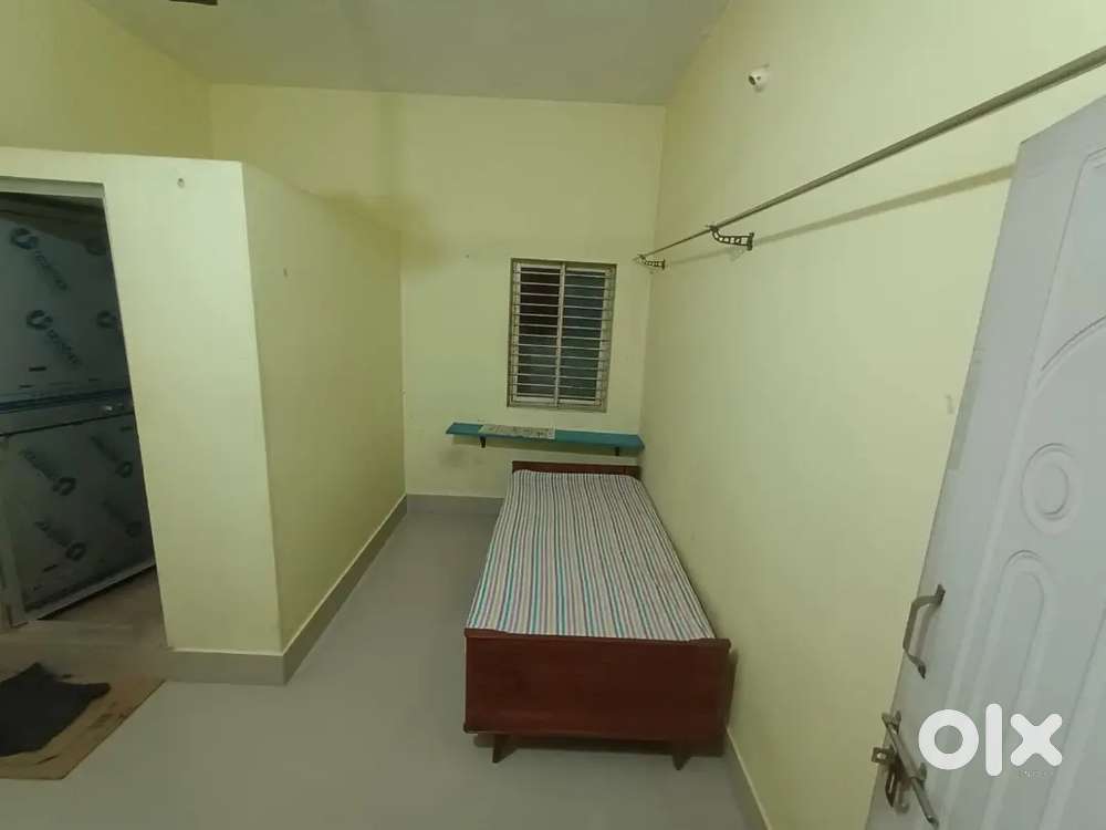 1 RK for rent In Govind Vihar