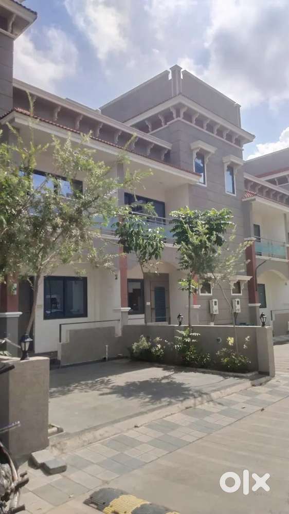 4 bhk sample house bunglow for shell with all aminties