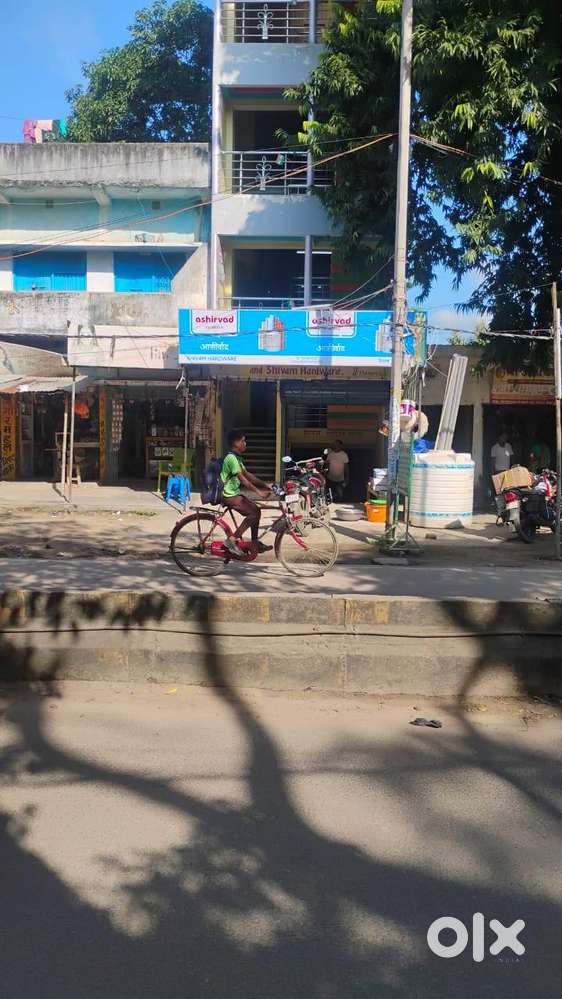 Shop for Rent – 720 Sq Ft Carpet / Meharpar