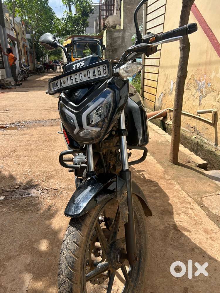 New chain pack , balck new tyre