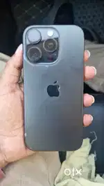 iPhone 16 brand new 6 month old 128gb with 2 year apple care insurance