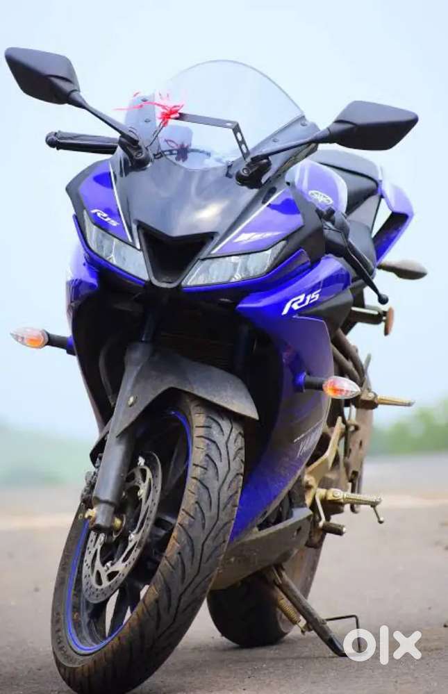 Yamaha R15 V3