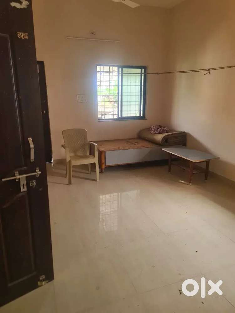 1BHK home available for rent.