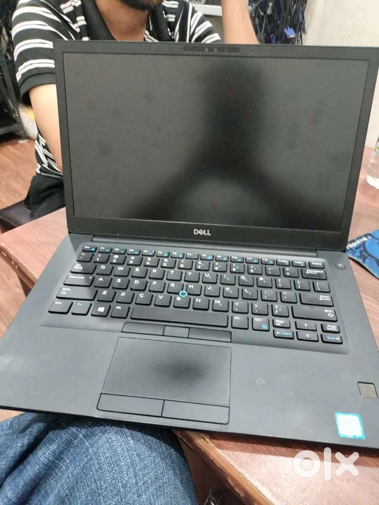 Dell 7490 Laptop