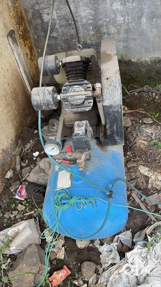 Air compressor 17000 rs