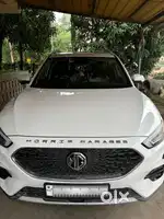 MG ASTOR Top 2023 Petrol 10000 Km Driven Next to showroom condition