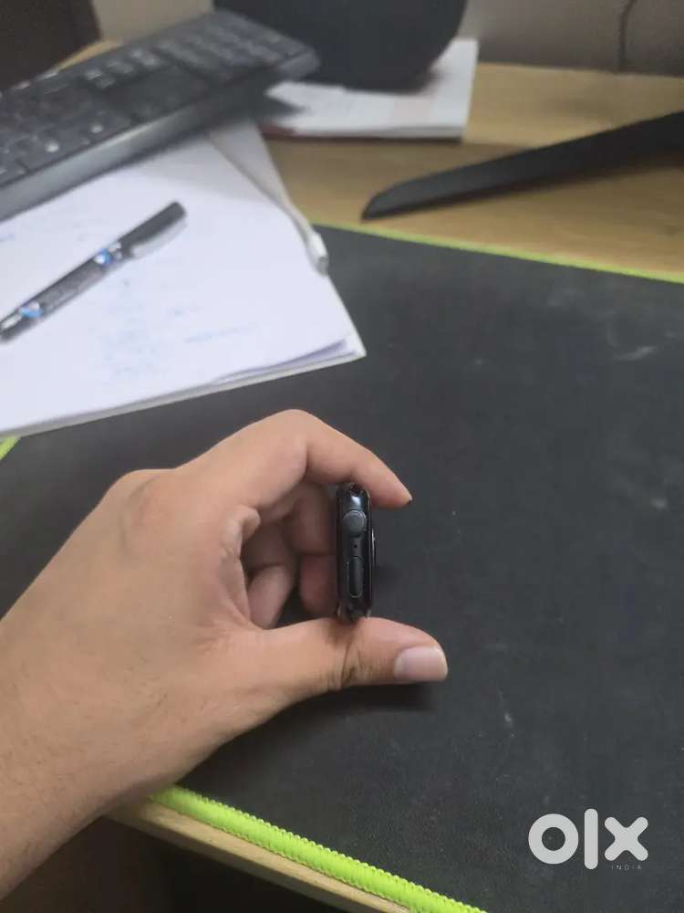 Apple watch 8 41mm with multiple bands