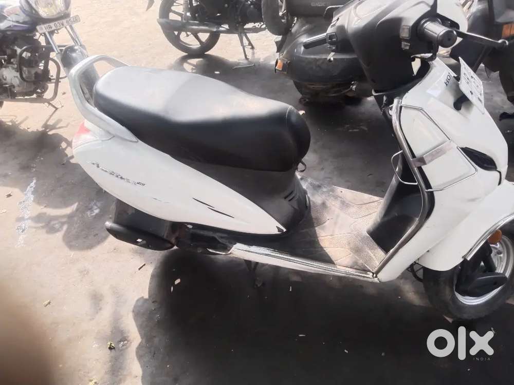 Ok condition new tyre new battery