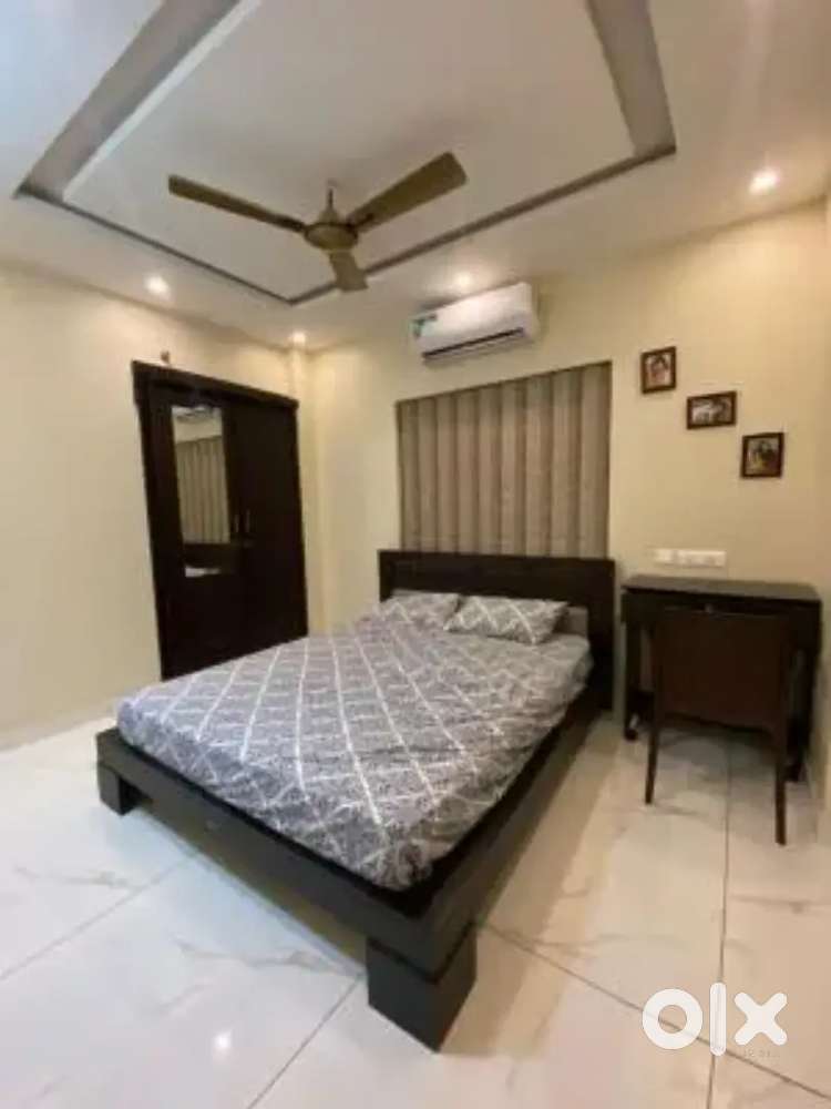 FULLY FURNISHED AC LUXURY 1RK STUDIO APARTMENT AVAILABLE FOR RENT