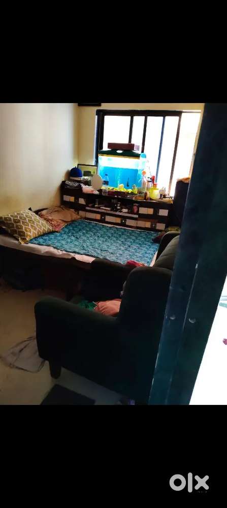 1 bhk flat for girl
