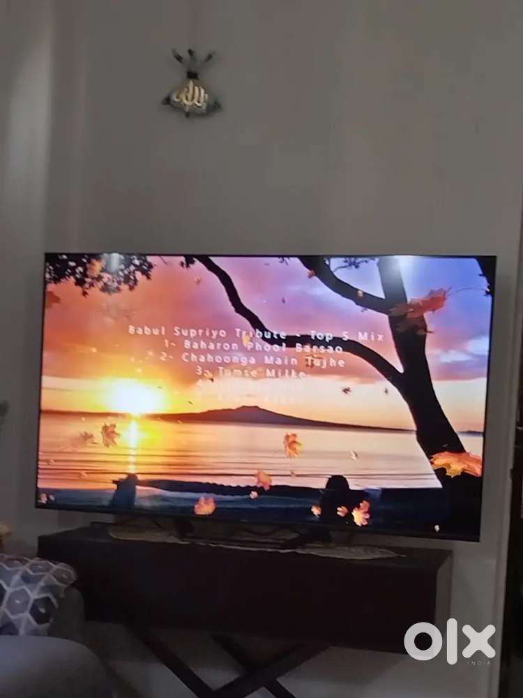 Brand new 43 smart led TV with voice assistance