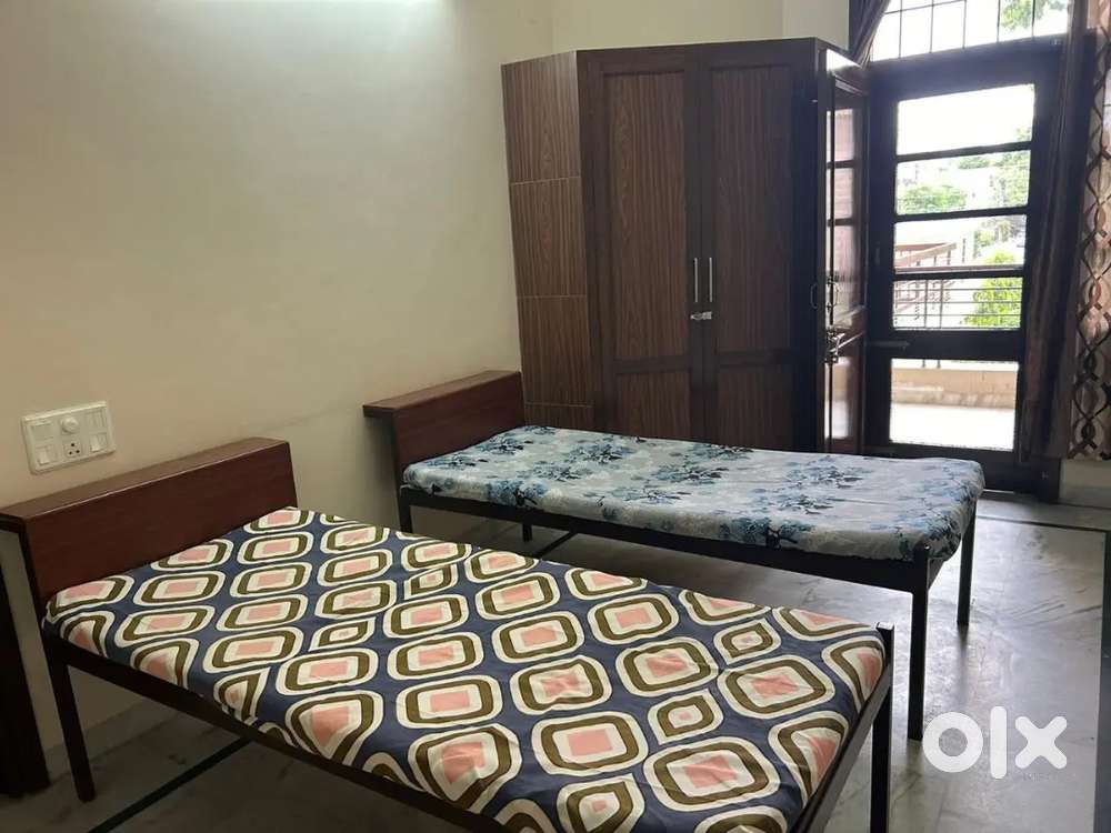 GIRLS PG IN PHASE 7 AND SECTOR 61 MOHALI