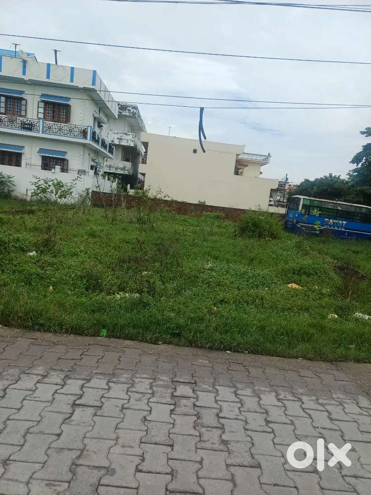 149 sq yd plot sale Gated colony near Vasant vihar tea estate