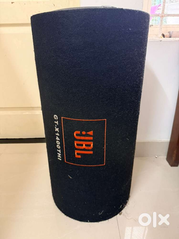 JBL BASS TUBE AND PIONEER AMPLIFIER FOR CAR