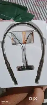 A bluetooth neckband with best features