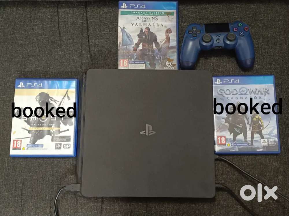 ps4 slim 1tb with one controller  3disk games for 20500(negotiatable)