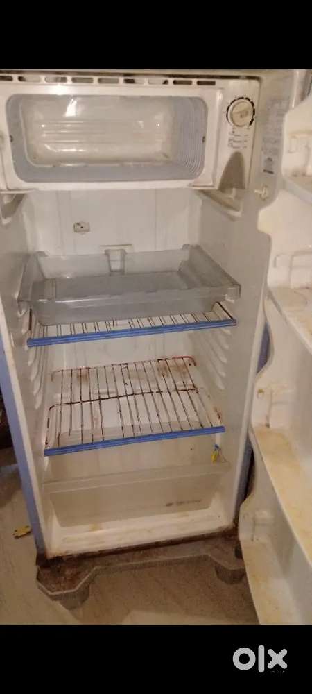 Selling fridge