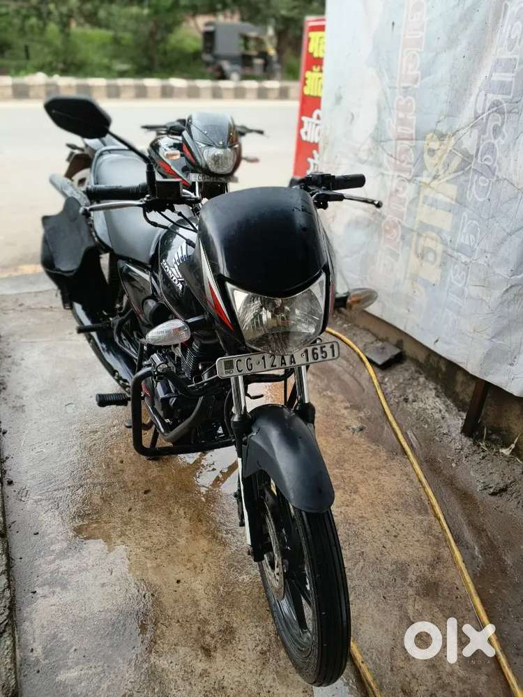 Honda Shine 125 CC well maintained like new condition very less run