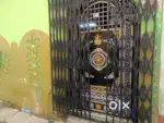 Makan bechna hai
