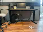 Computer table