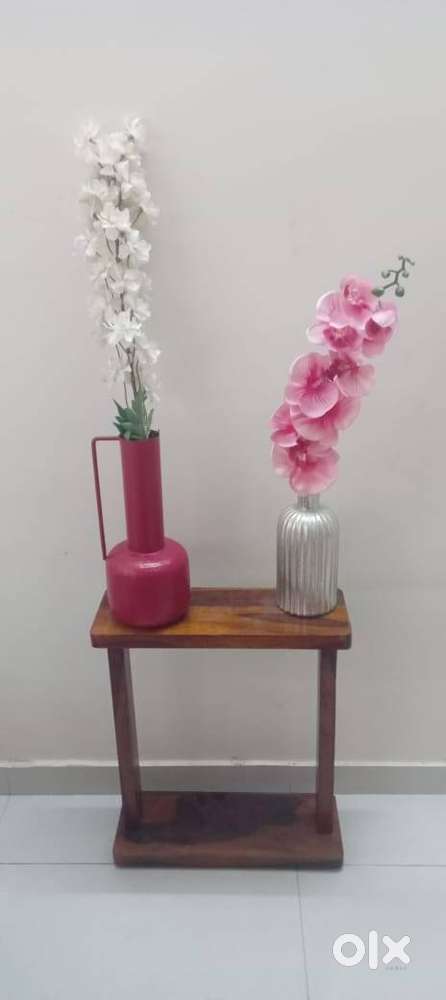 Tea / Side Table with Decor items
