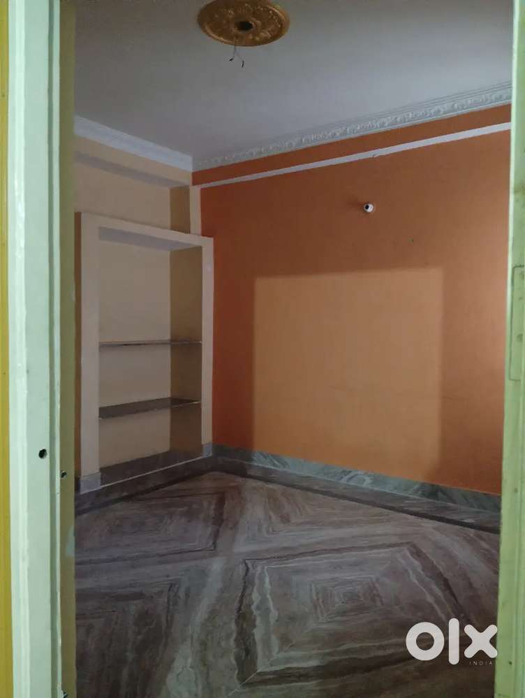 Family flats (2bhk, 3bhk) available for rent