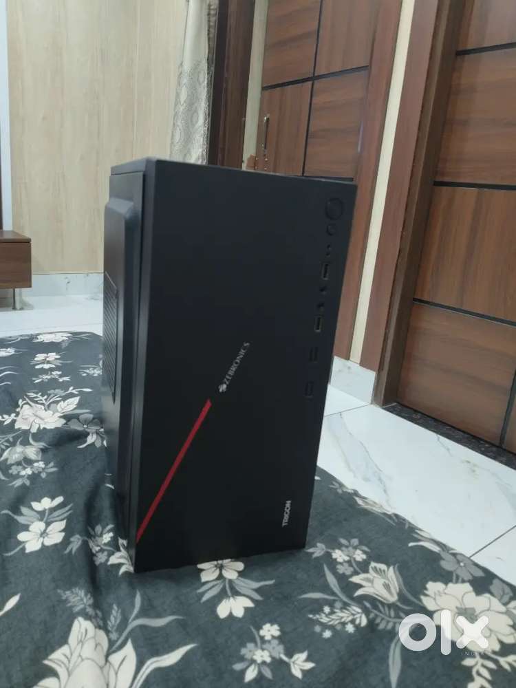 Cpu with RGB keyboard and mouse