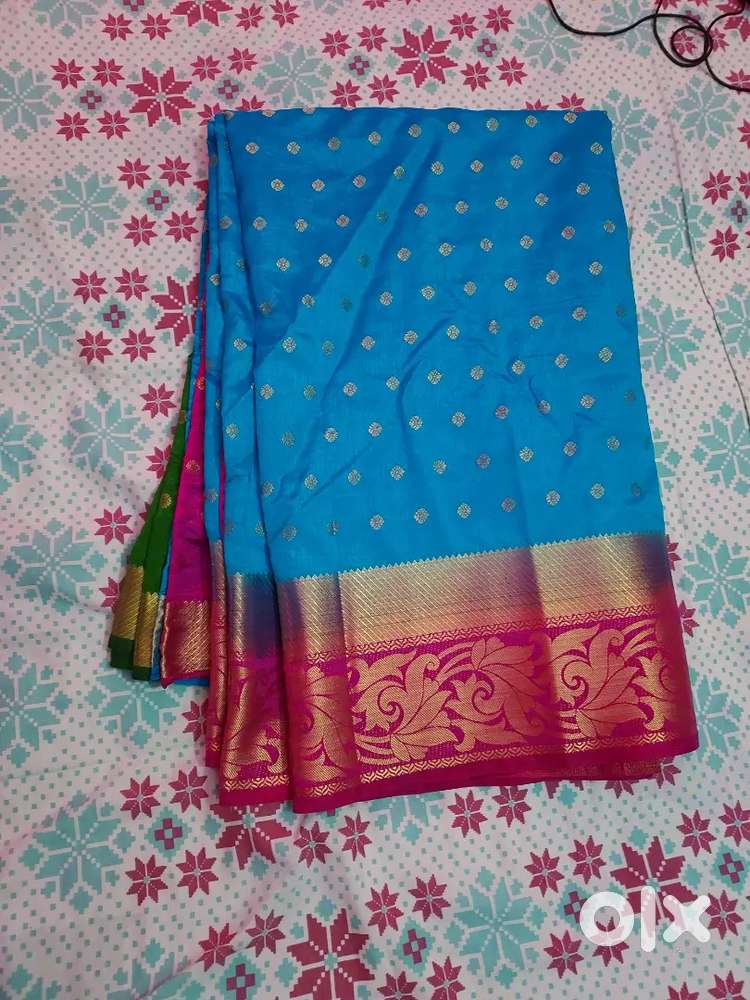 Selling sarees