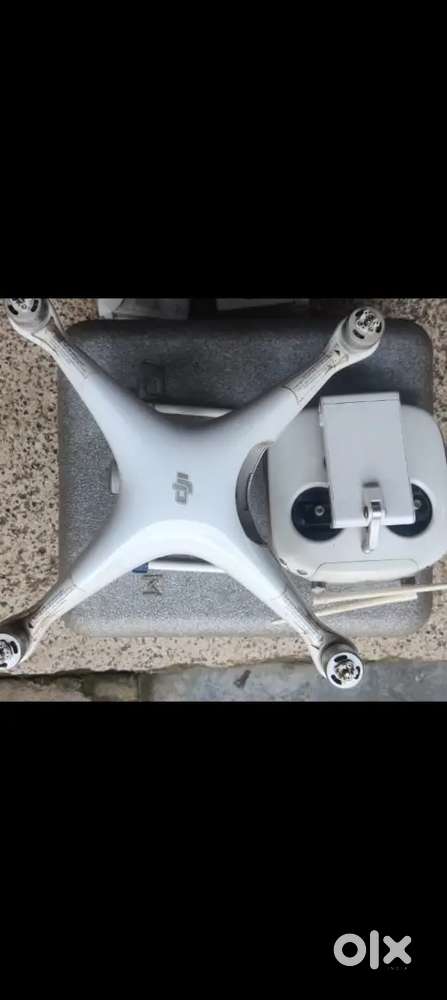 DJI PHANTOM 4 PRO BEST CONDITIONS