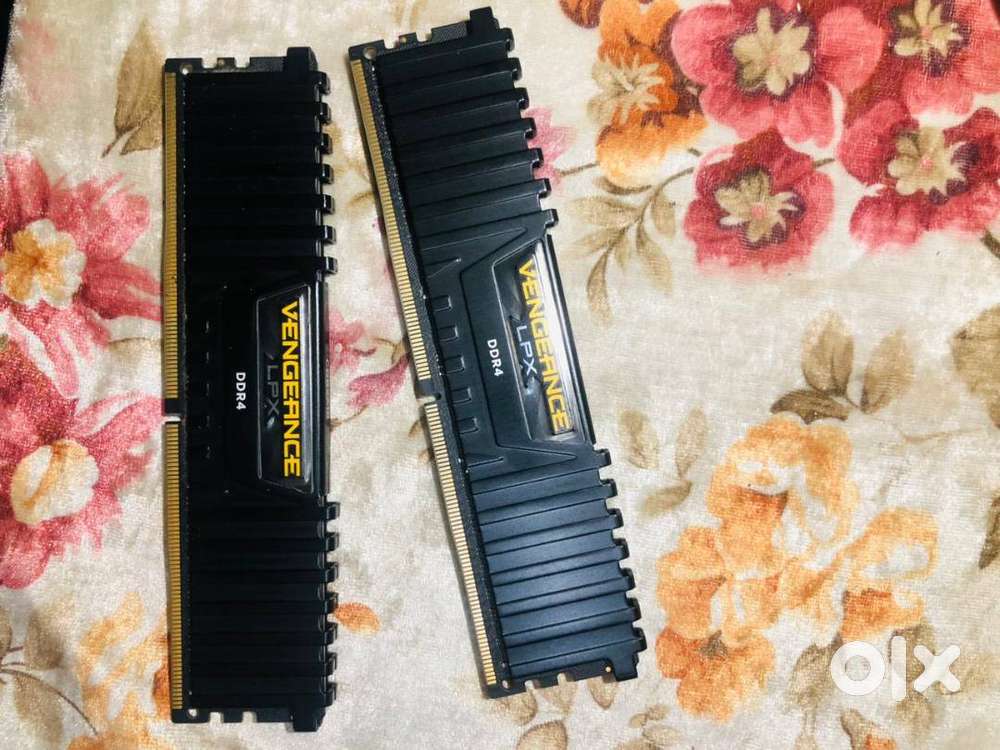 Corsair 16 GB Vengeance LPX DDR4 3000MHz C16 XMP 2.0 Desktop Memory -