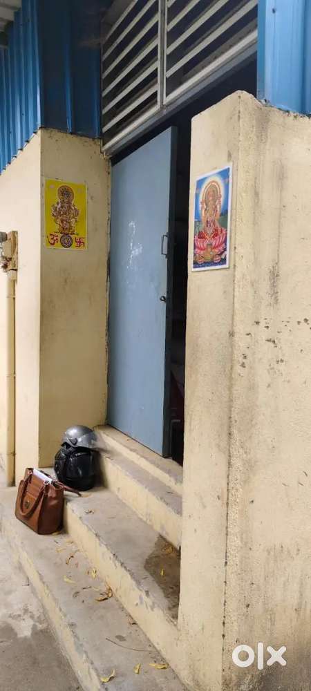 Storage or kitchen space for rent / lease