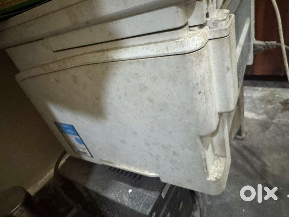 HP multifunction printer with photocopy