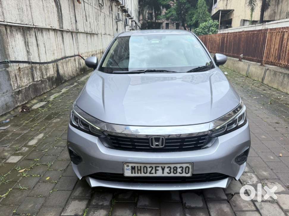 Honda City V MT Exclusive, 2023, Petrol