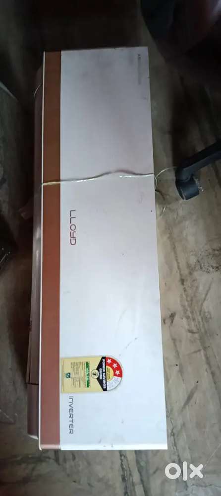 Lloyd Inverter 1.5 Ton AC