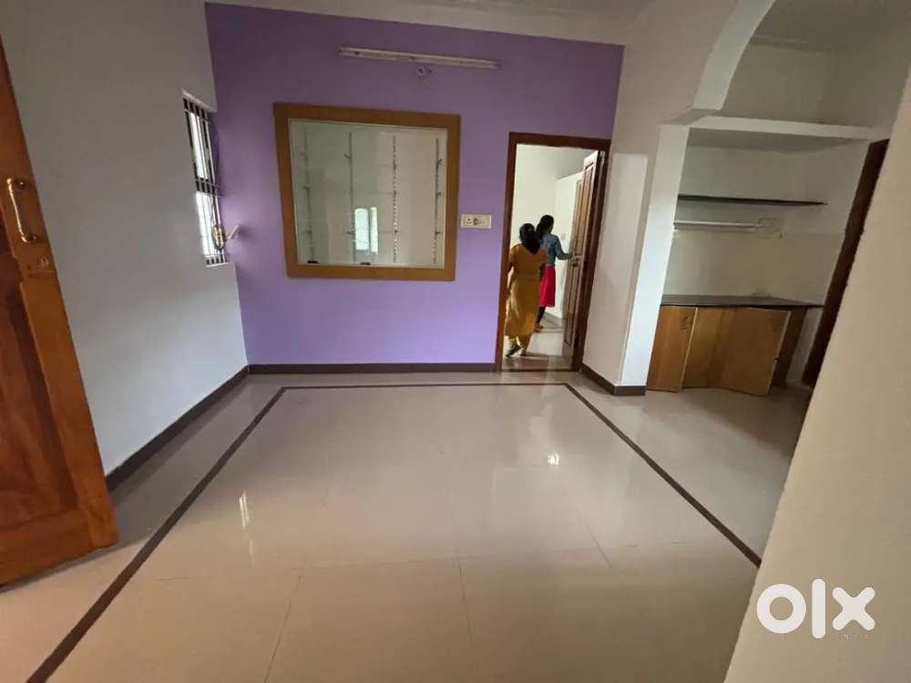 Hebbal 2nd stage house for rent in 2nd floor north facing